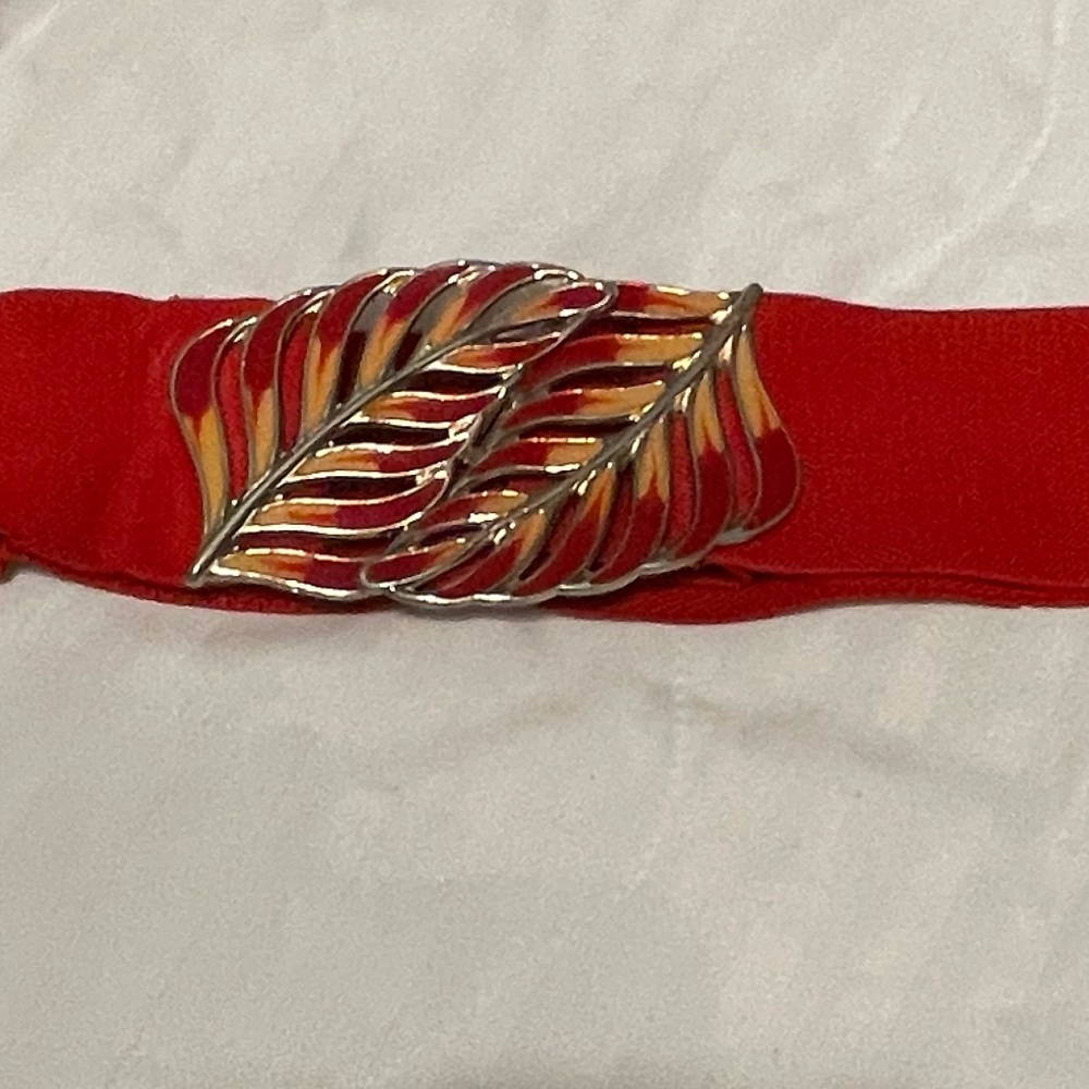 Vintage 1980s Red Cinch Belt With A Beautiful Red